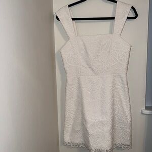 White Size 6 Alice + Olivia dress